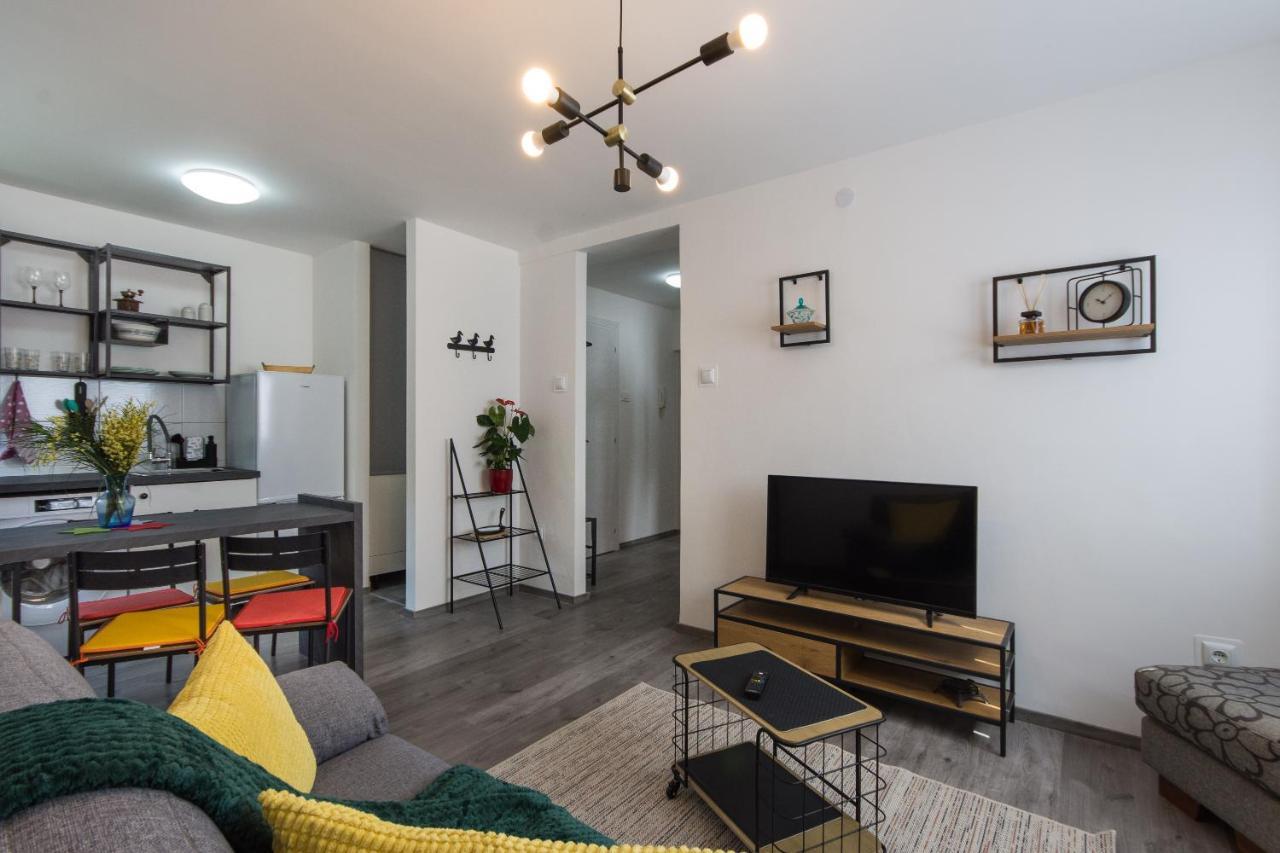 Apartment Retiro Pula Buitenkant foto